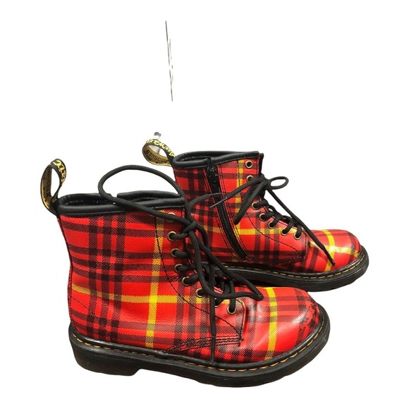 1460 mcmarten tartan leather ankle boots